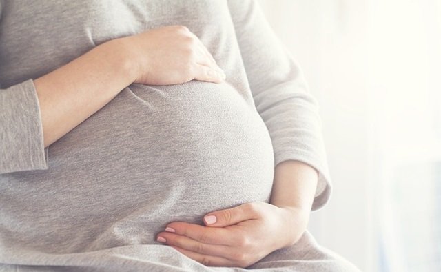 pregnant-5749676_640