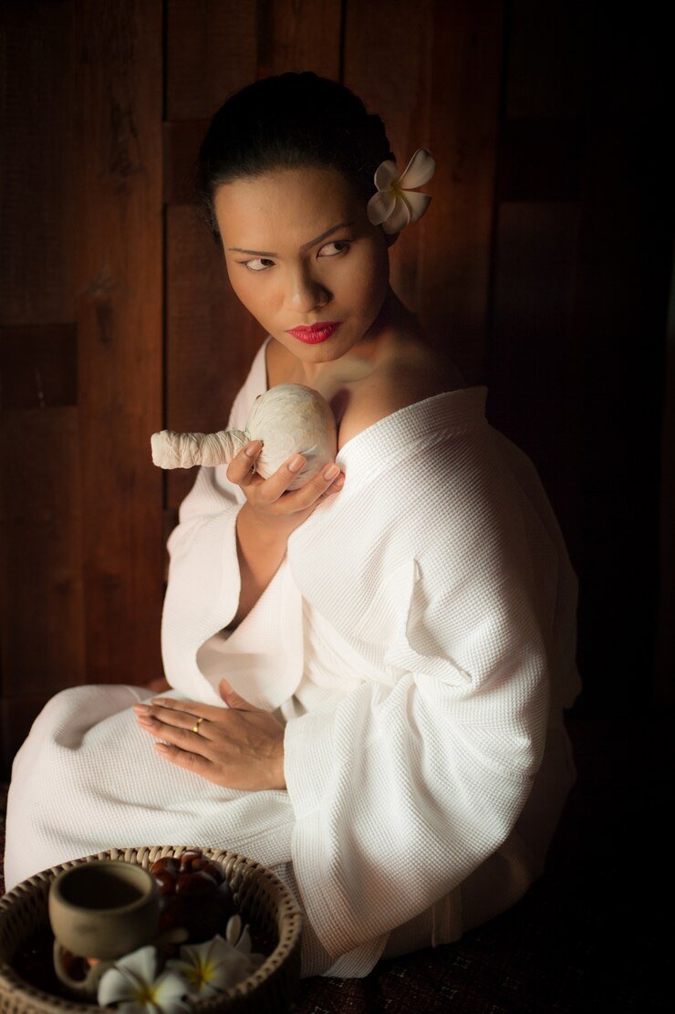 woman-giving-herself-massage_1286-213