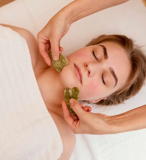 close-up-woman-therapy_23-2148882153 close-up-woman-therapy_23-2148882153