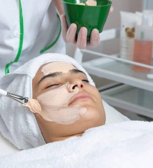 smear-cream-woman-face_140725-8804 smear-cream-woman-face_140725-8804